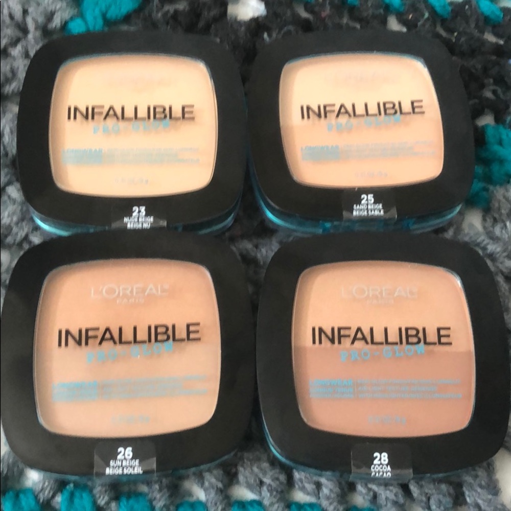 SEALED L’Oréal Infallible Pro Glow DemiGlow powder